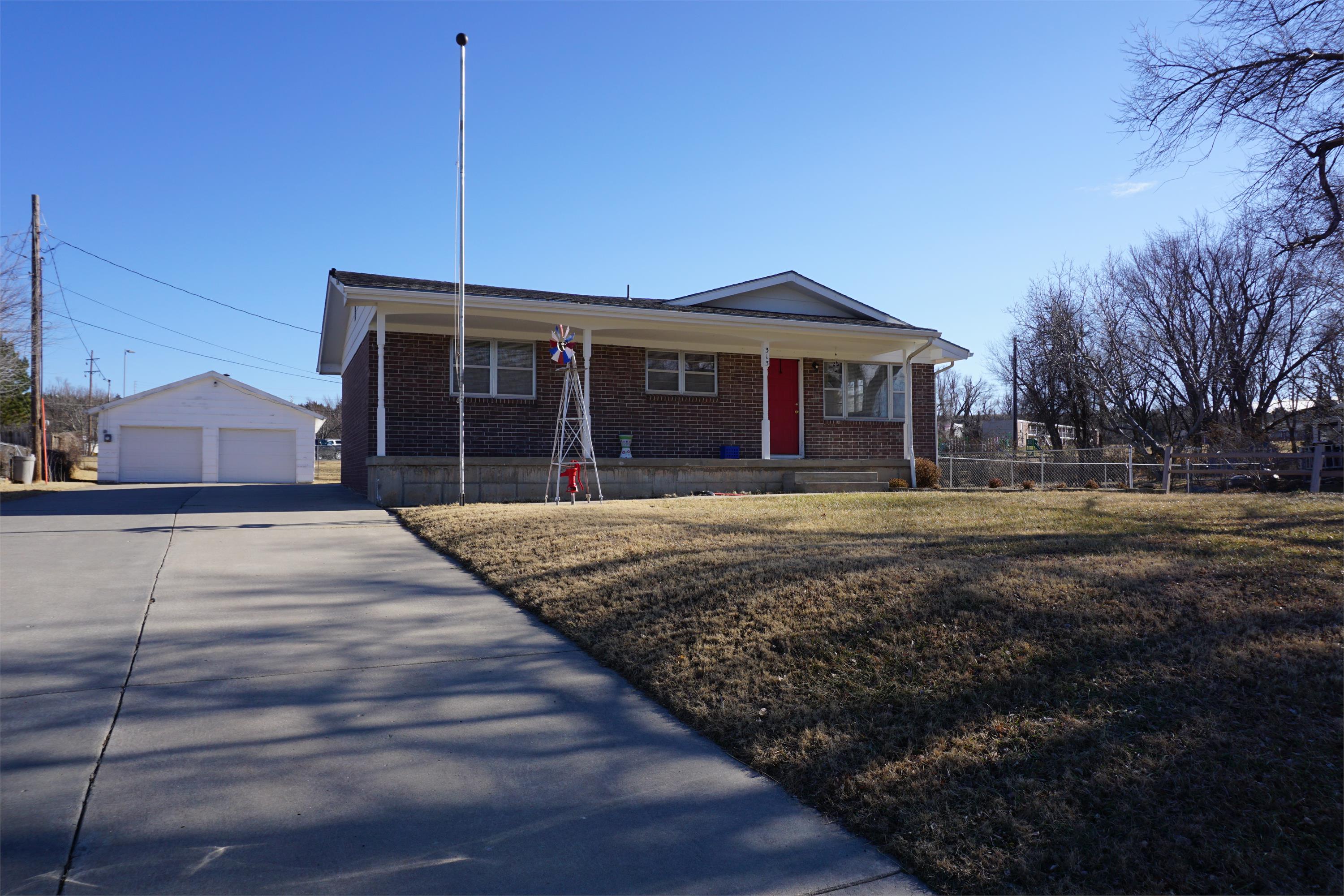 Property main image